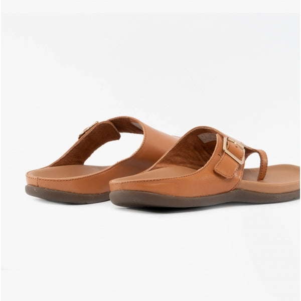 Strive JAVA Womens Leather Toe Post Sandals Tan