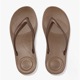 FitFlop IQUSHION Womens Ergonomic Toe Post Flip Flops Bronze