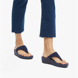 FitFlop LULU Womens Suede Toe-Post Sandals Midnight Navy