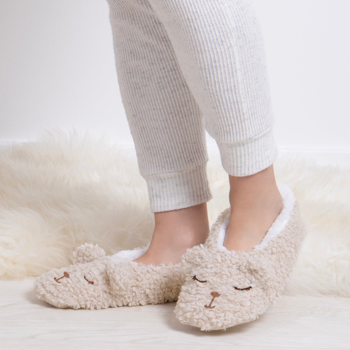 Totes Toasties NOVELTY FOOTSIES Womens Bear