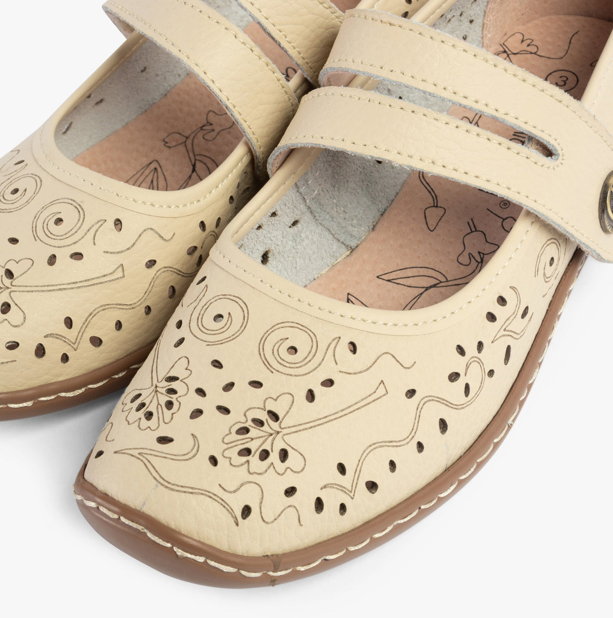 Boulevard CHARLOTTE Womens Leather Mary Jane Shoes Beige