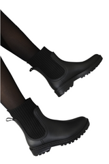 Slip-On Platform Ankle Boots – Effortless Height, Everyday Edge