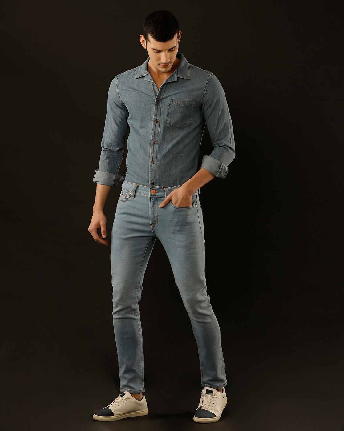 Men's Slim Fit Solid Denim Casual Shirt (CUDDS)