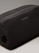 Calvin Klein WARMTH WASHBAG Mens Black