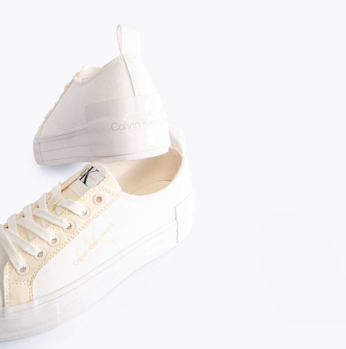 Calvin Klein BOLD VULCANISED Womens Trainers Creamy White/White/Whisper Pink