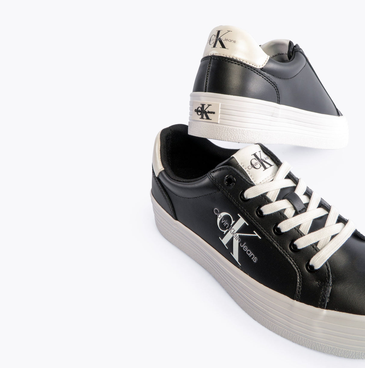 Calvin Klein FLATFORM LACEUP Womens Trainers Black/Bright White