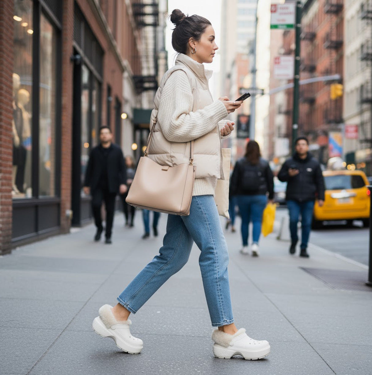 Crocs 208546-160 STOMP LINED Womens Clogs Stucco