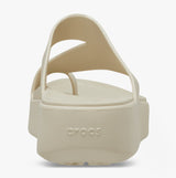 Crocs 210834-0LH GETAWAY PLATFORM TOE LOOP Womens Sandals Sandstone