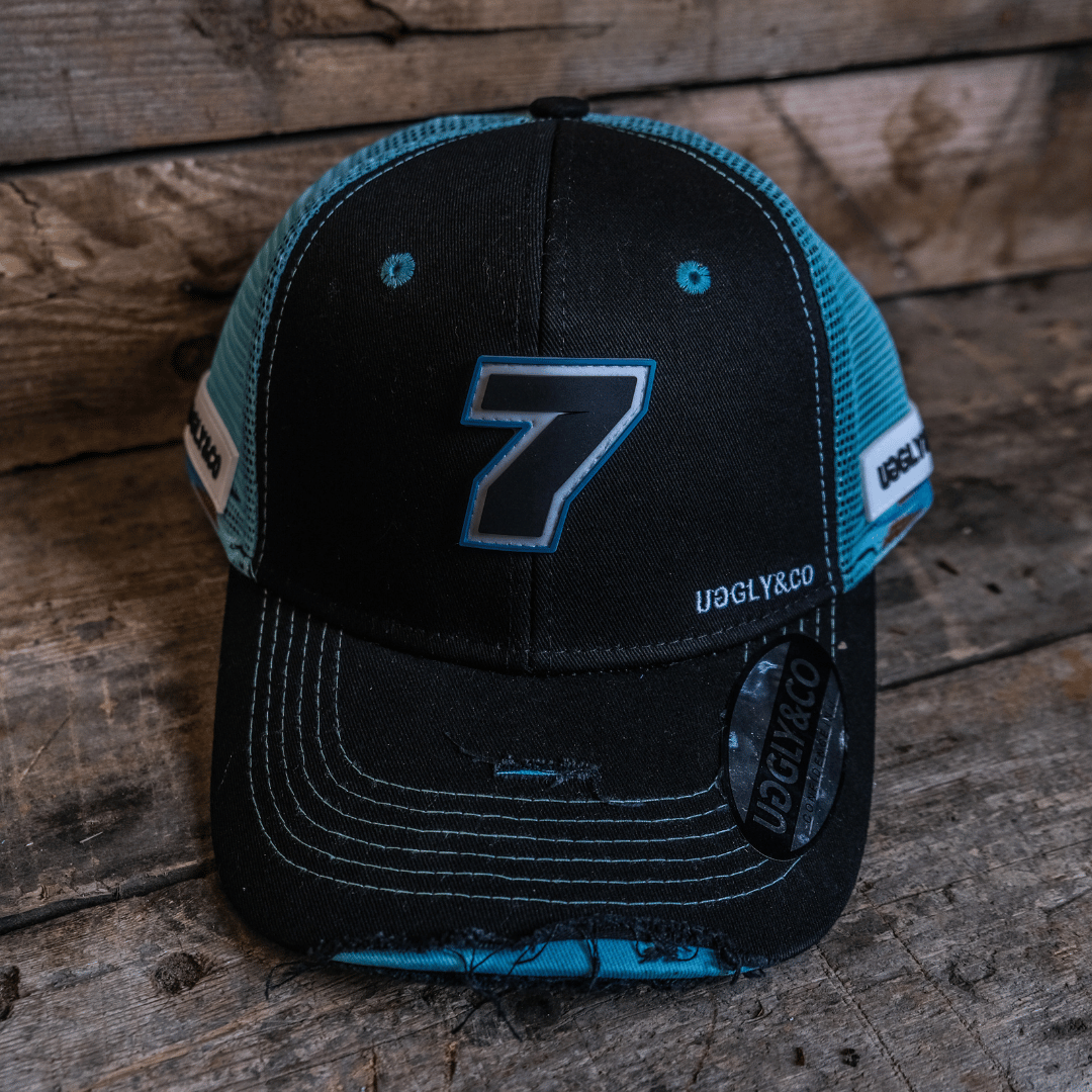Black & Blue, Davey Todd Cap