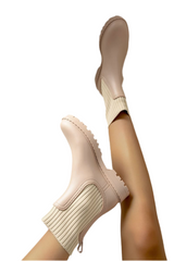 Slip-On Platform Ankle Boots – Effortless Height, Everyday Edge