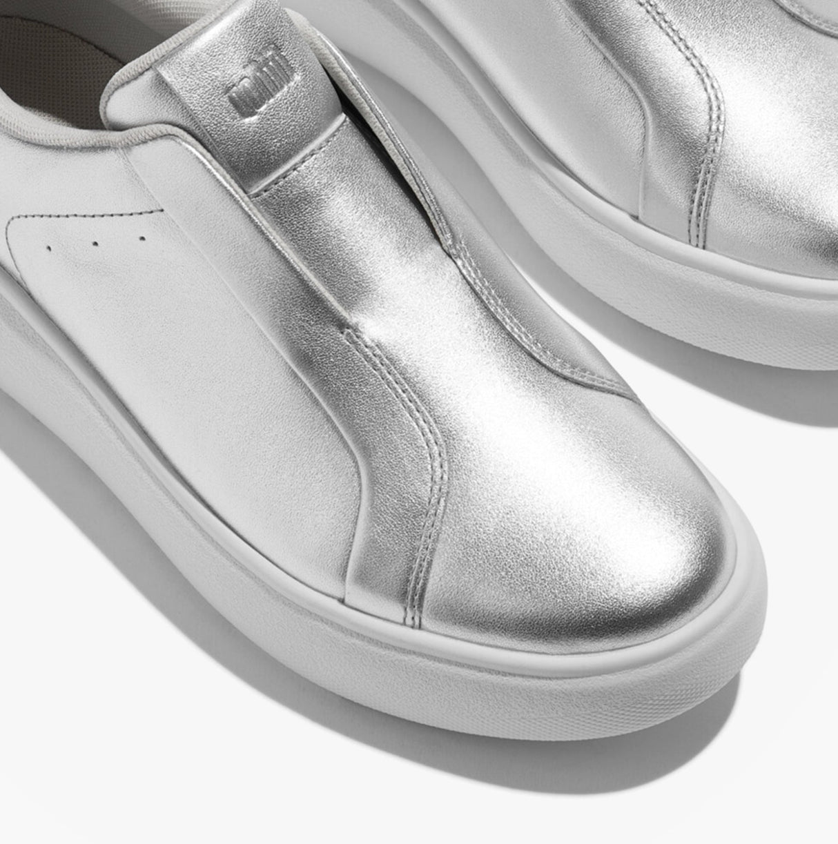 FitFlop 'Ready To Go' LEATHER LACELESS Ladies Sneakers Silver