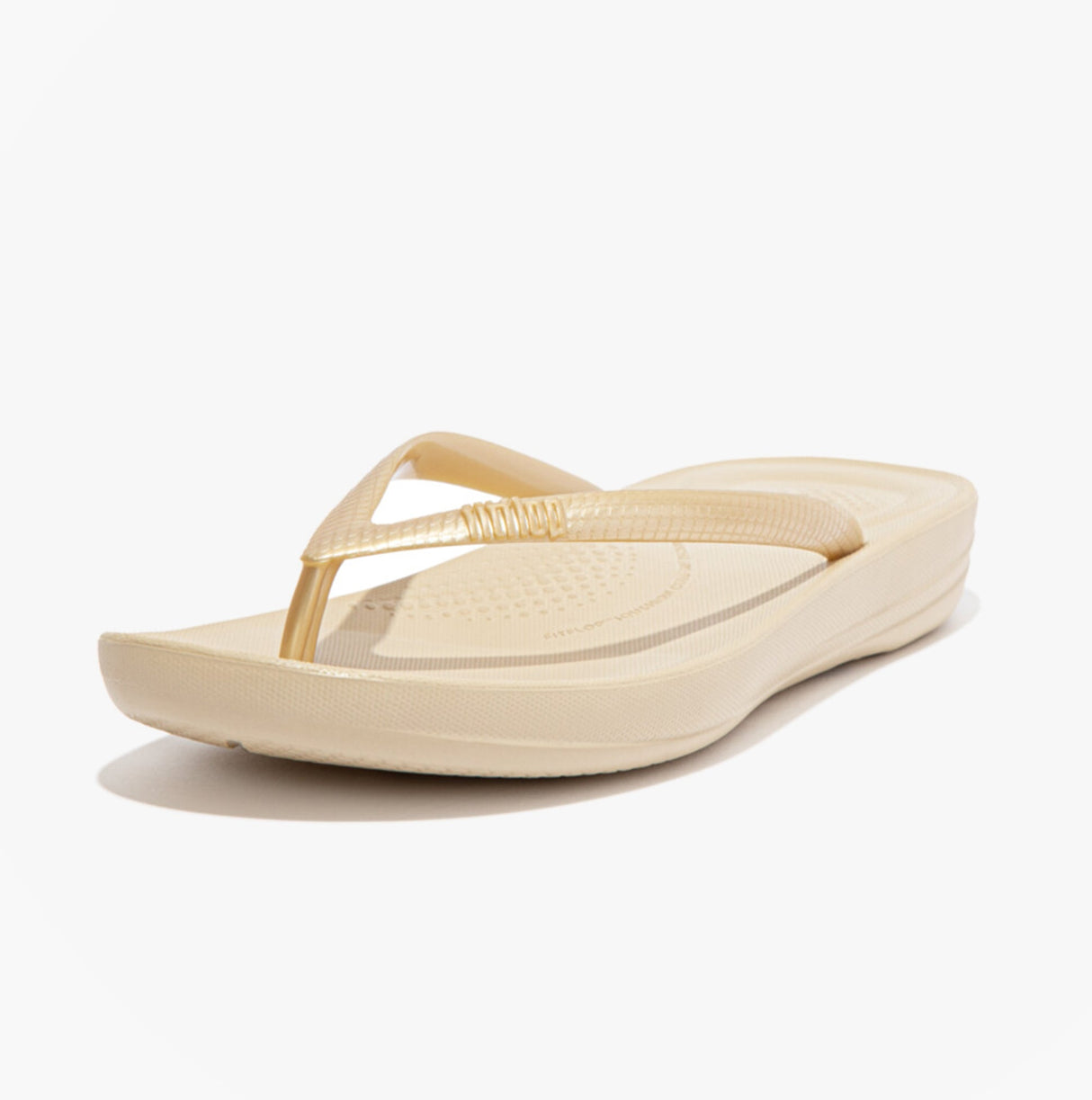 FitFlop IQUSHION Womens Flip Flops Gold