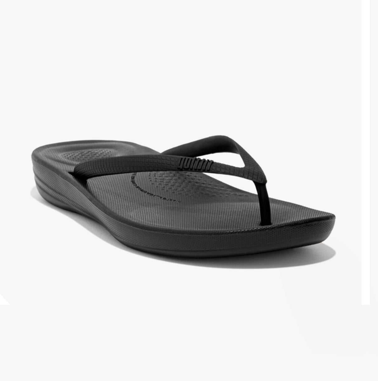 FitFlop IQUSHION Womens Flip Flop All Black