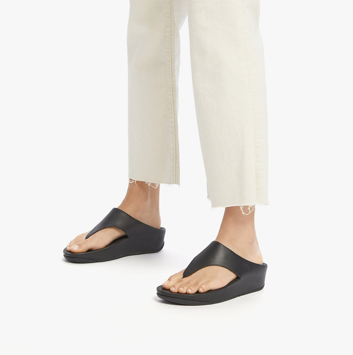 FitFlop SHUV LEATHER TOE-POST Womens Sandals All Black