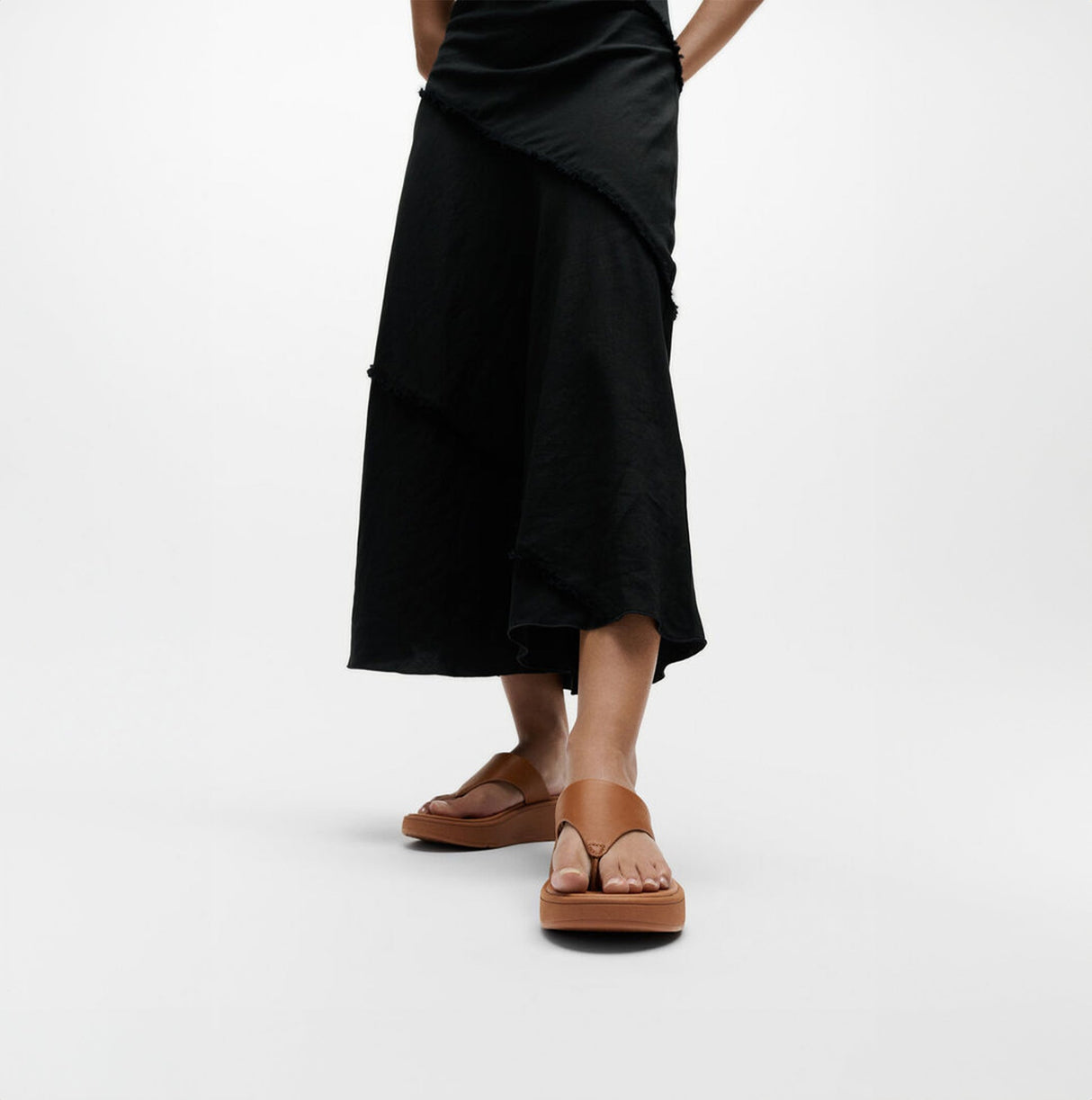 FitFlop F-MODE LEATHER FLATFORM Womens Toe Post Sandals Light Tan