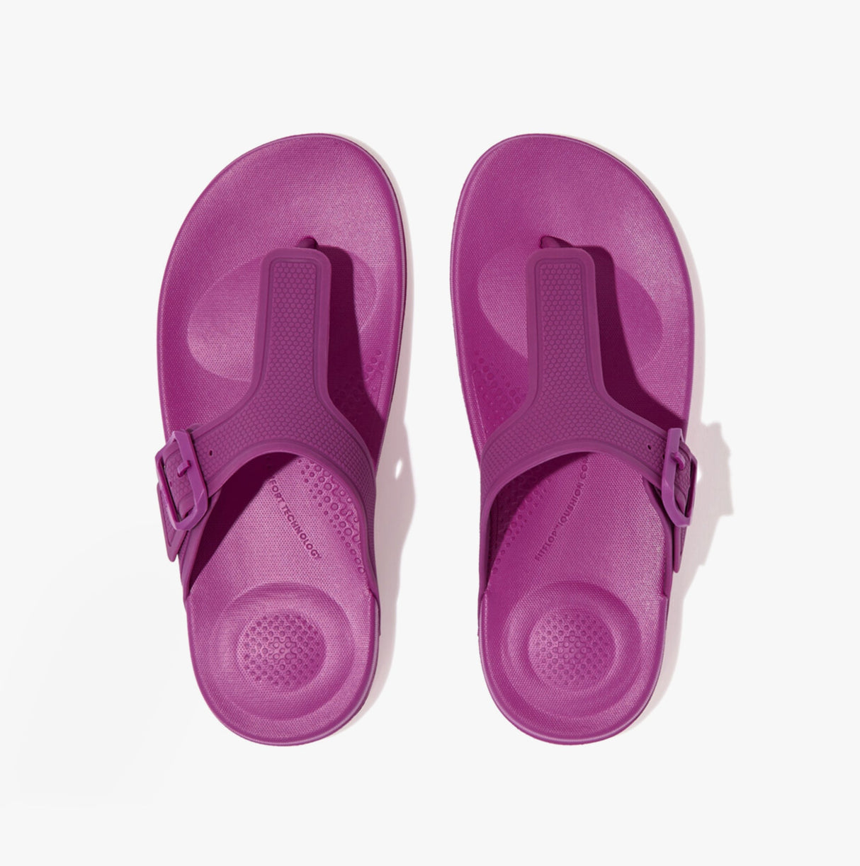 FitFlop iQUSHION ADJUSTABLE Womens Buckle Flip-Flops Miami Violet
