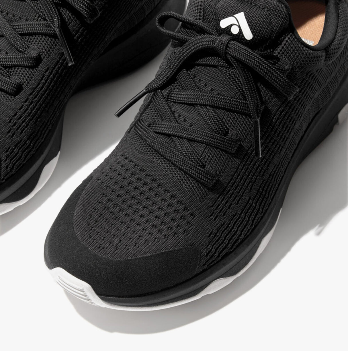 FitFlop VITAMIN FFX e05 Womens Trainers Black Mix