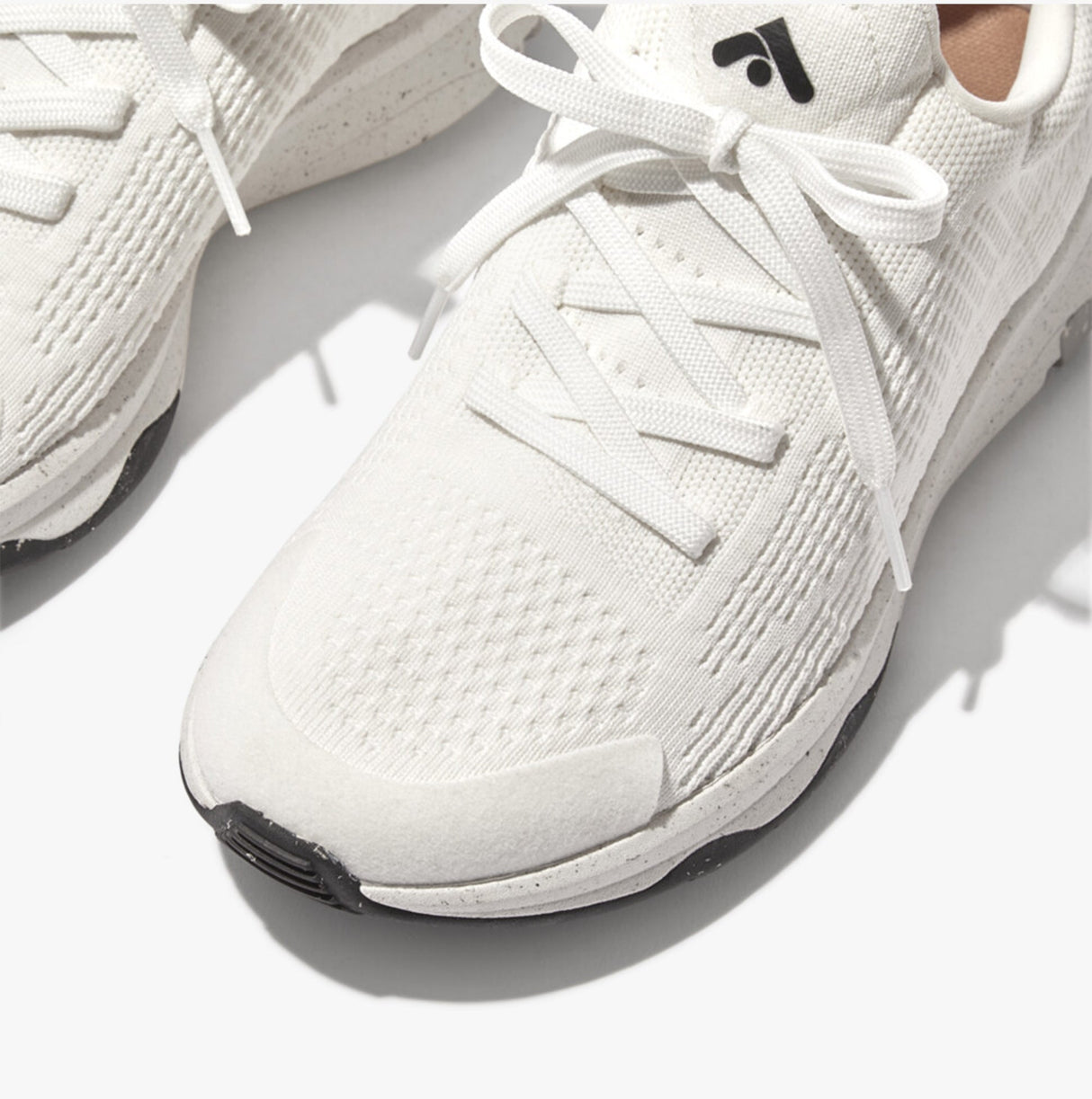 FitFlop VITAMIN FFX e11 Womens Trainers Urban White Mix