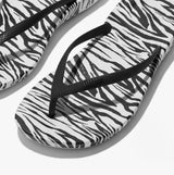 FitFlop iQUSHION Womens Flip-Flops Zebra