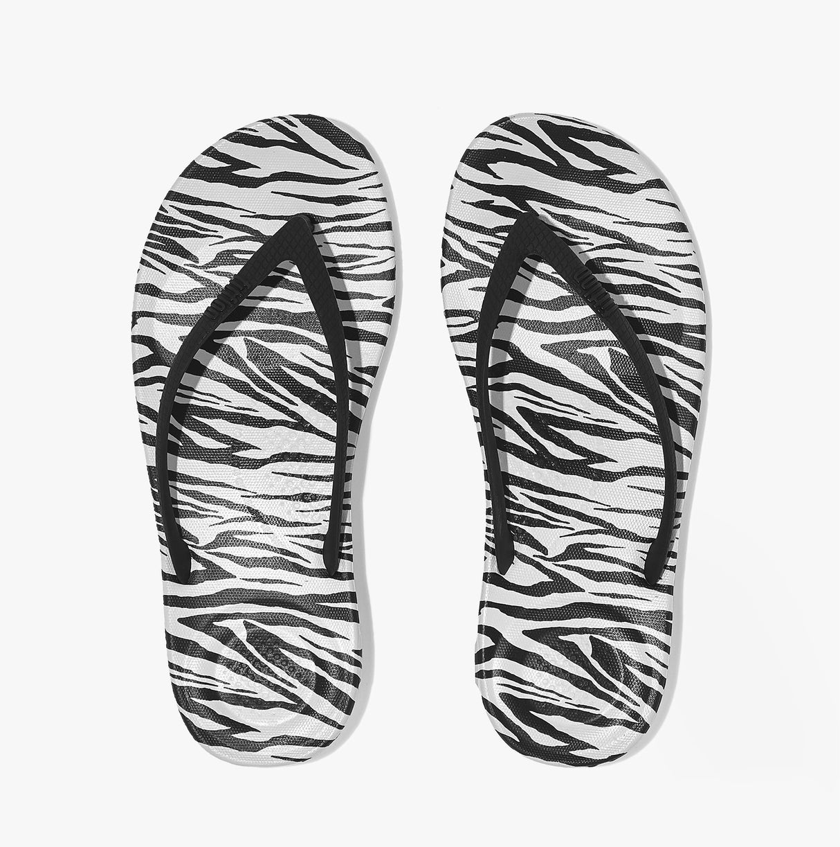 FitFlop iQUSHION Womens Flip-Flops Zebra