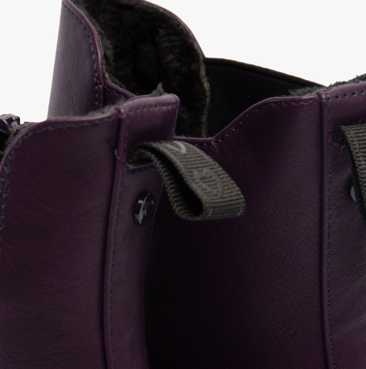 Heavenly Feet REMY Womens Chelsea Boots Purple