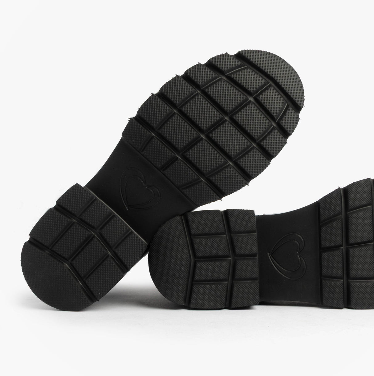 Heavenly Feet ZETA Womens Chelsea Boots Claret Patent