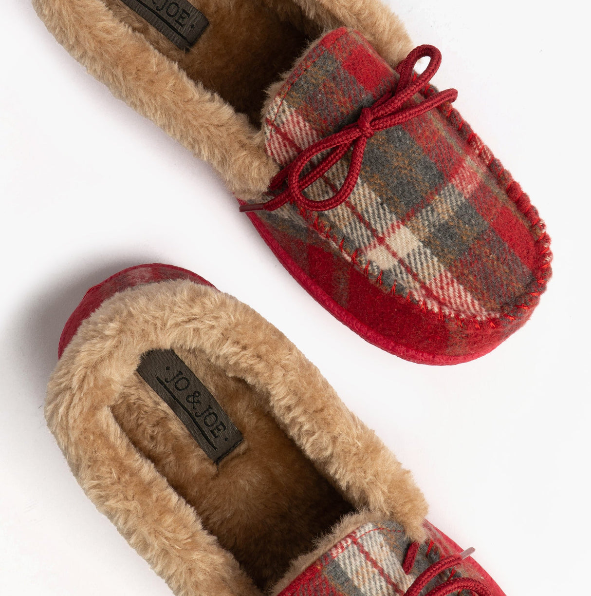 Jo & Joe PEMBROKE Womens Moccasin Slippers Festive Red