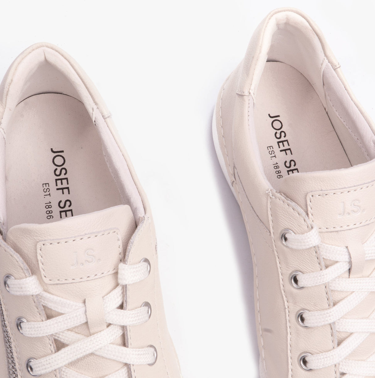 Josef Seibel CLAIRE 03 Womens Trainers Weiss