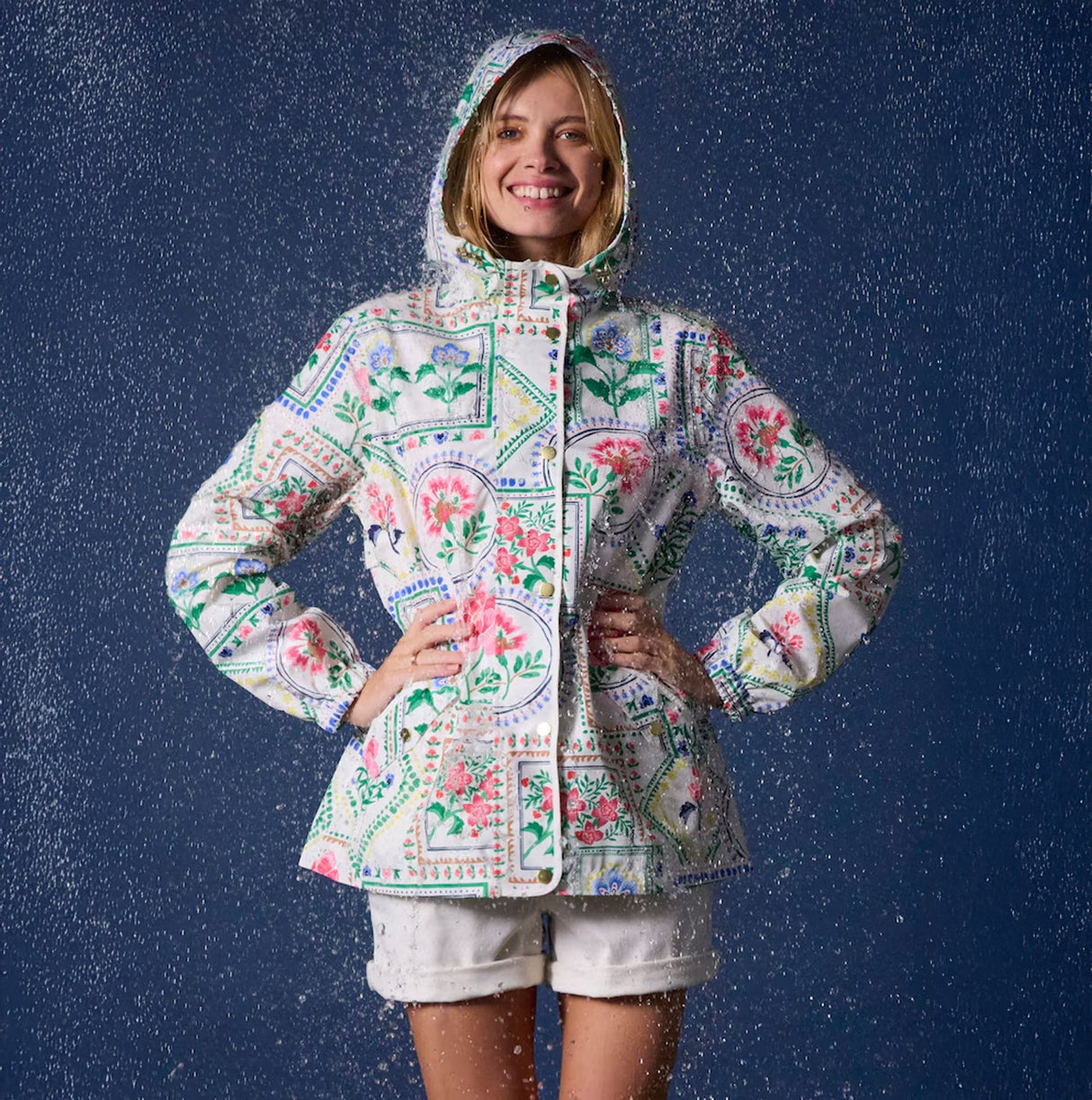 Joules Holt Womens Tile Print Waterproof Packable Raincoat with Hood