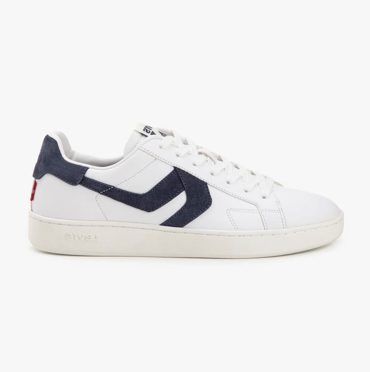 Levi's SWIFT S Womens Trainers Regular White/Black
