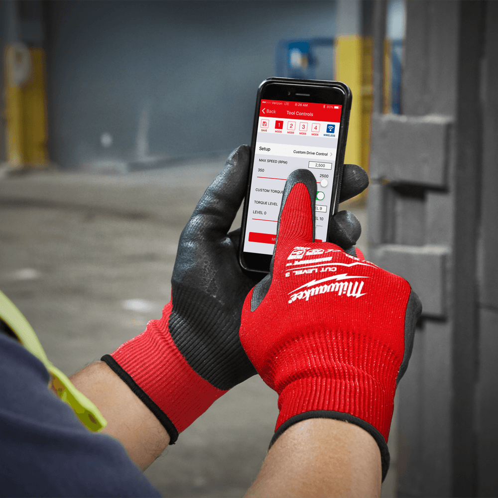 Milwaukee Cut Level 3/C Gloves Smart Phone Touch