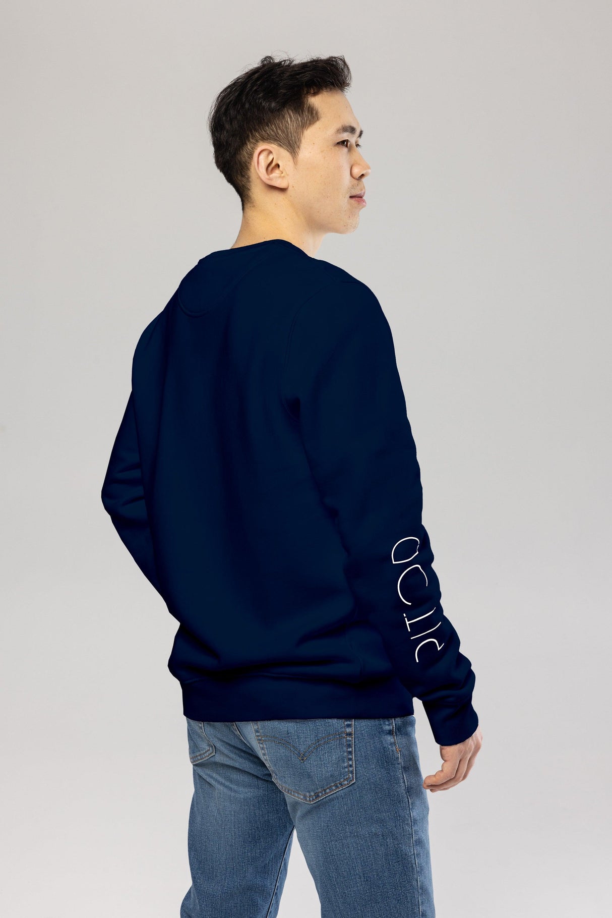 Pitod Sleeve Sweatshirt