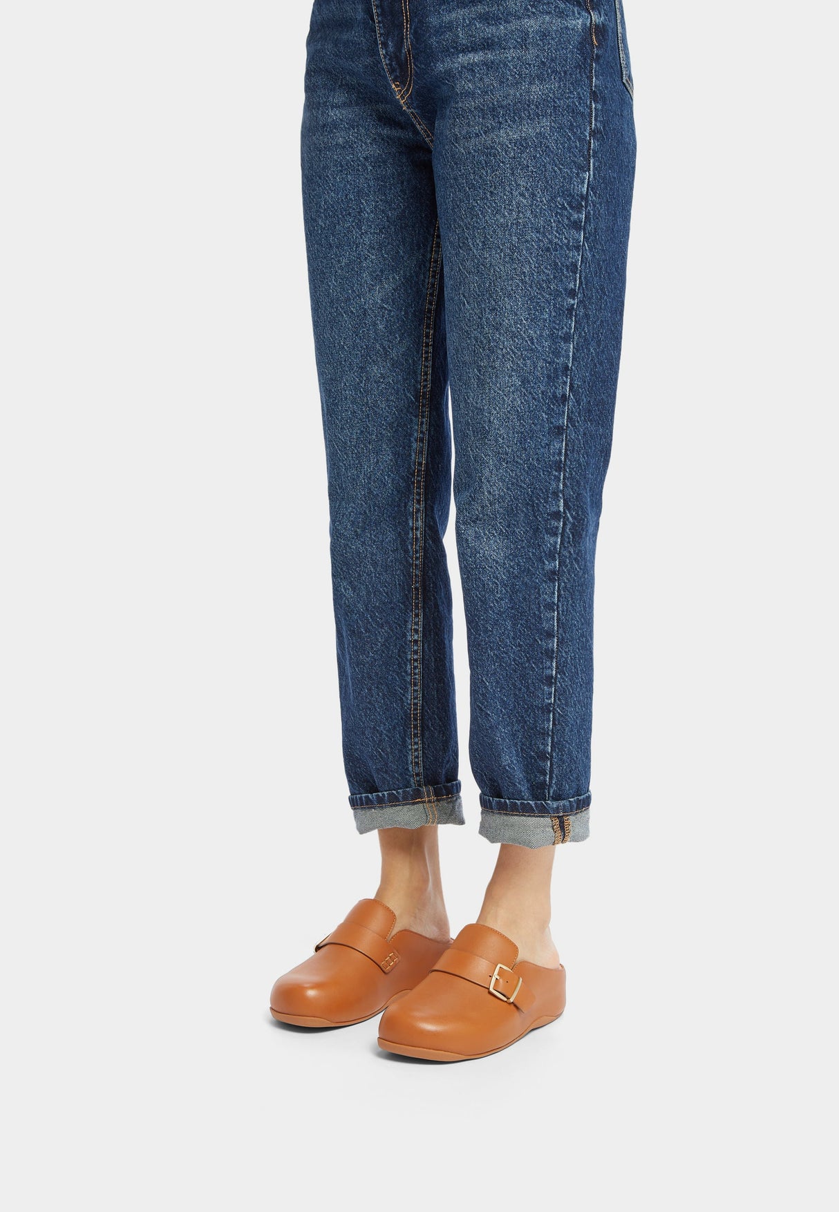 FitFlop SHUV BUCKLE-STRAP Womens Leather Clogs Light Tan