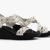 Skechers 119617/WHT RUMBLE ON - SASSIER DAYZ Womens Sandals White