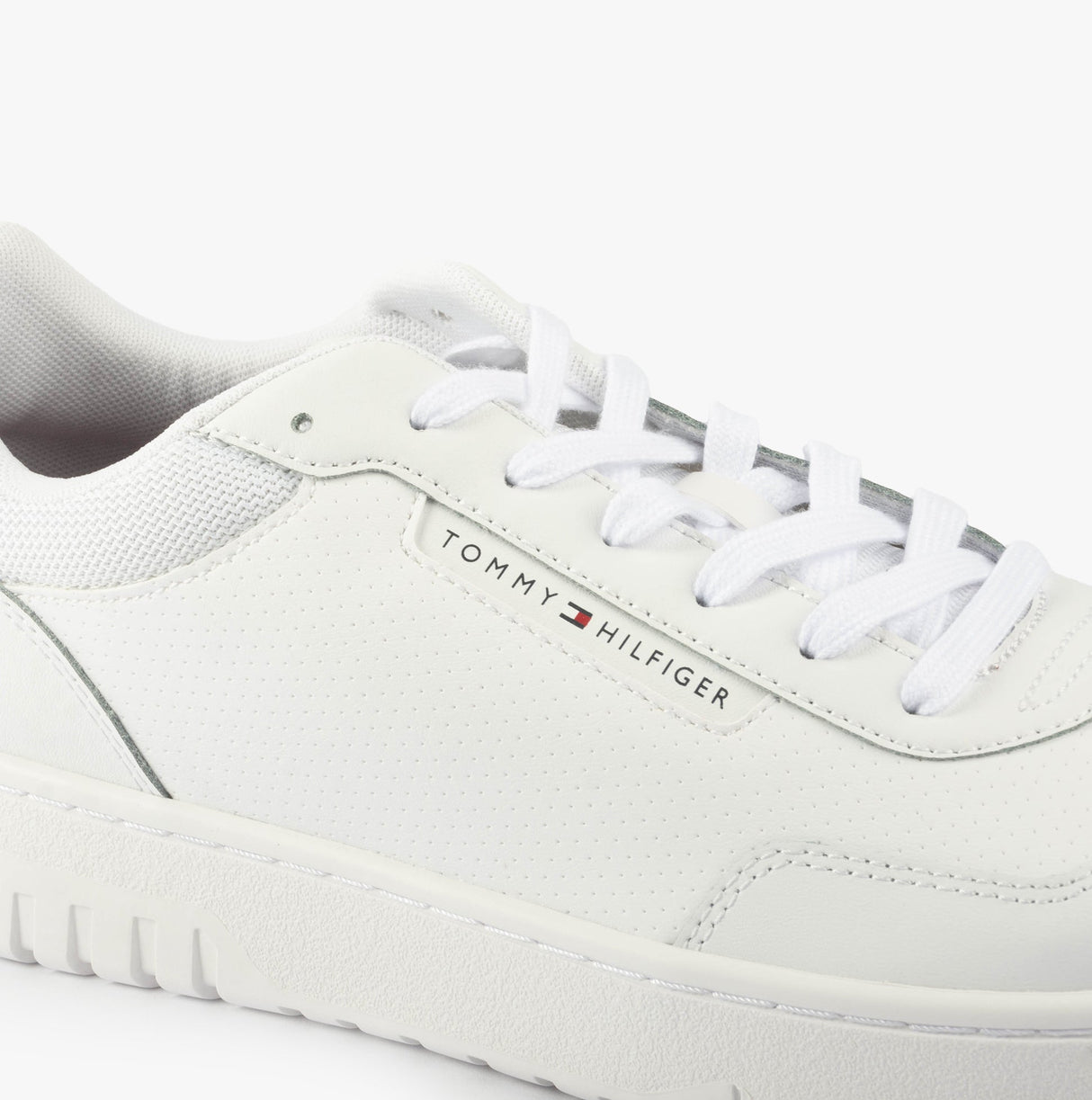 Tommy Hilfiger TH BASKET CORE Mens Trainers White