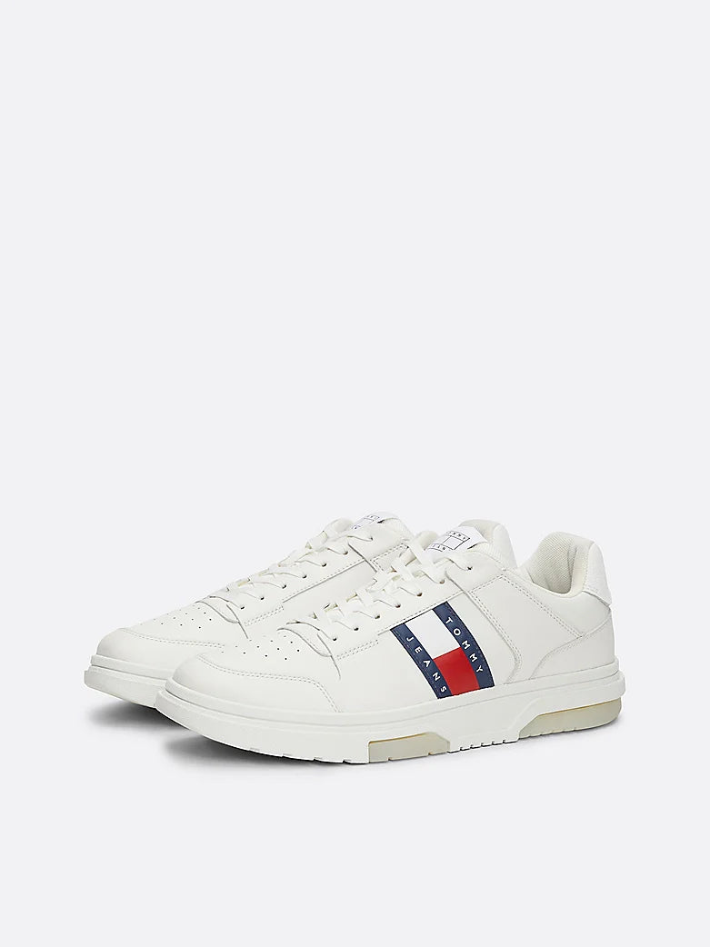 Tommy Hilfiger THE BROOKLYN LEATHER Trainers Mens Ecru