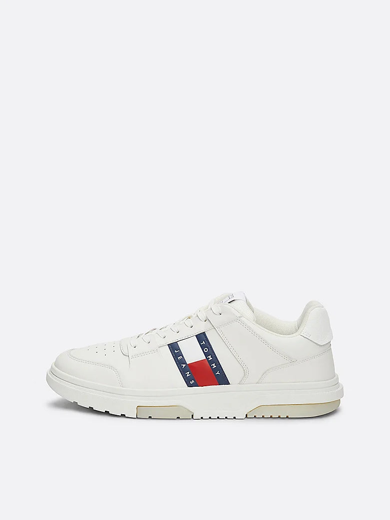 Tommy Hilfiger THE BROOKLYN LEATHER Trainers Mens Ecru