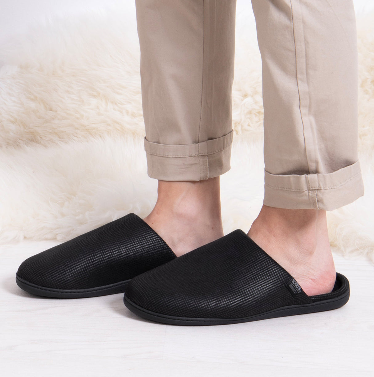 Totes Isotoner SQUARE PATTERNED SMART MULE Mens Mule Slippers Black
