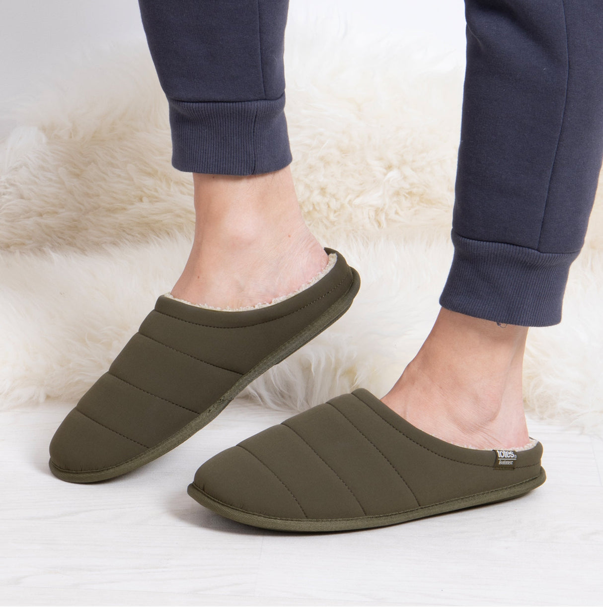 Totes Isotoner SPORT QUILTED MULE WITH COSY LINING Mens Mule Slippers Khaki