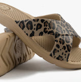 Totes Sol Bounce 0359FLEO Womens Cross Slides Natural Leopard