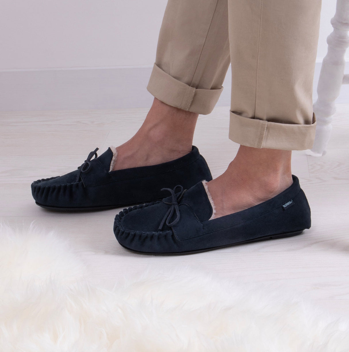 Totes Toasties SUEDETTE Moccasin Sippers Mens Navy