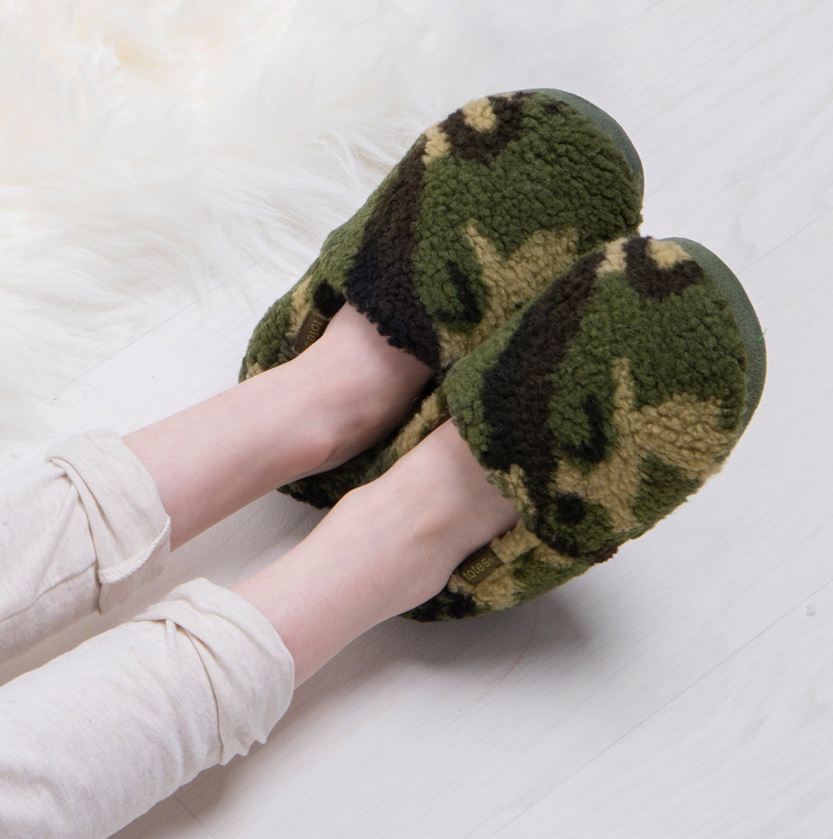 Totes Toasties SHORT Full Back Slippers Unisex Kids Green