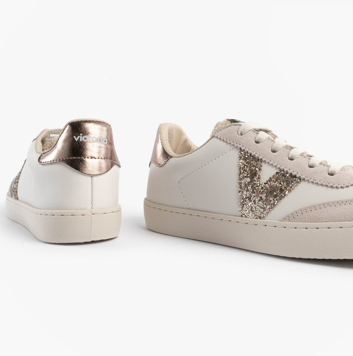 Victoria BERLIN FAUX LEATHER & SHEARLING CYCLIST Womens Trainers Hielo