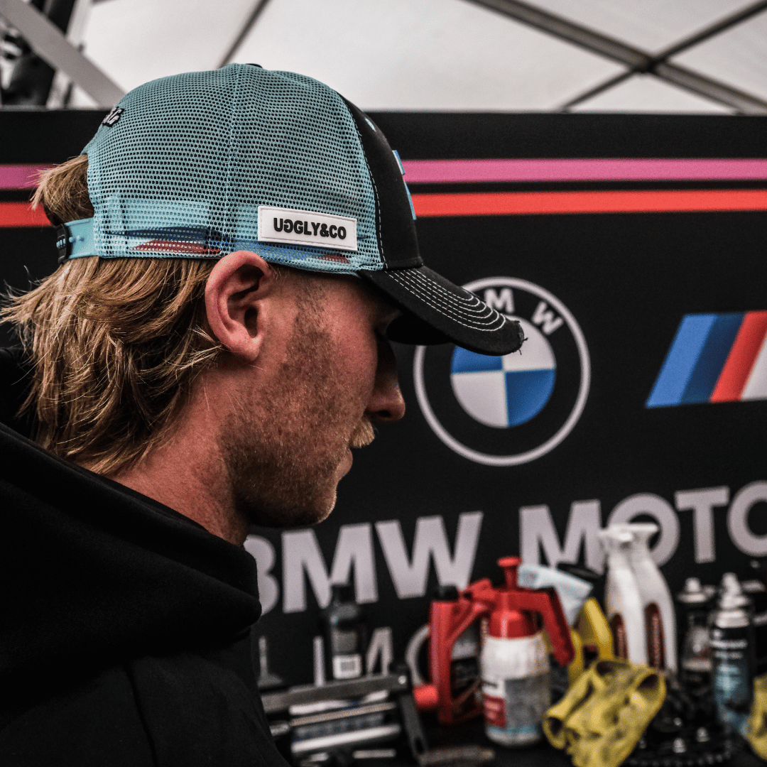 Black & Blue, Davey Todd Cap