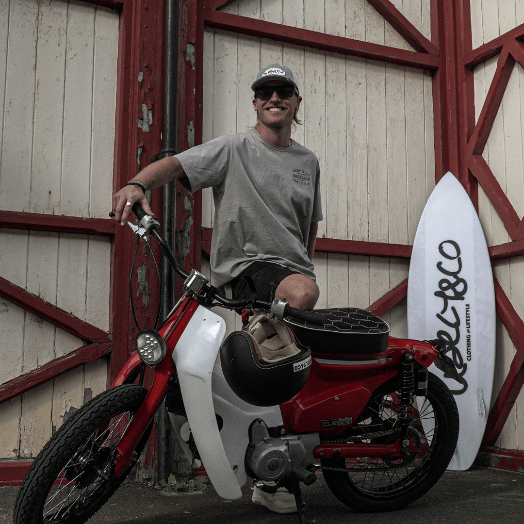 Mist Keep it Lit' Tee